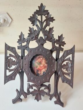 Antique vtg Hand-Carved Wooden Triptych Black Forest religious